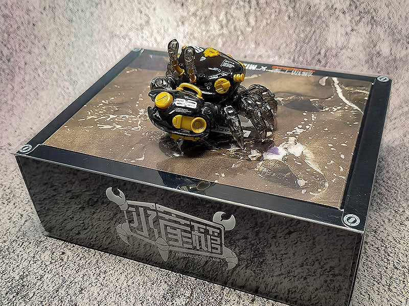 AQUACULTURE TANK 007: Fiddler Crab (Gold Black) - COMING SOON