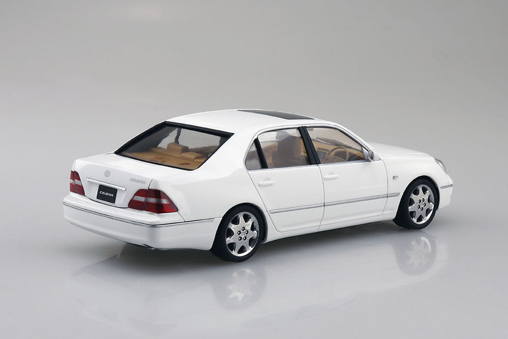 1/24 TOYOTA UCF30 CELSIOR '00 Model Kit