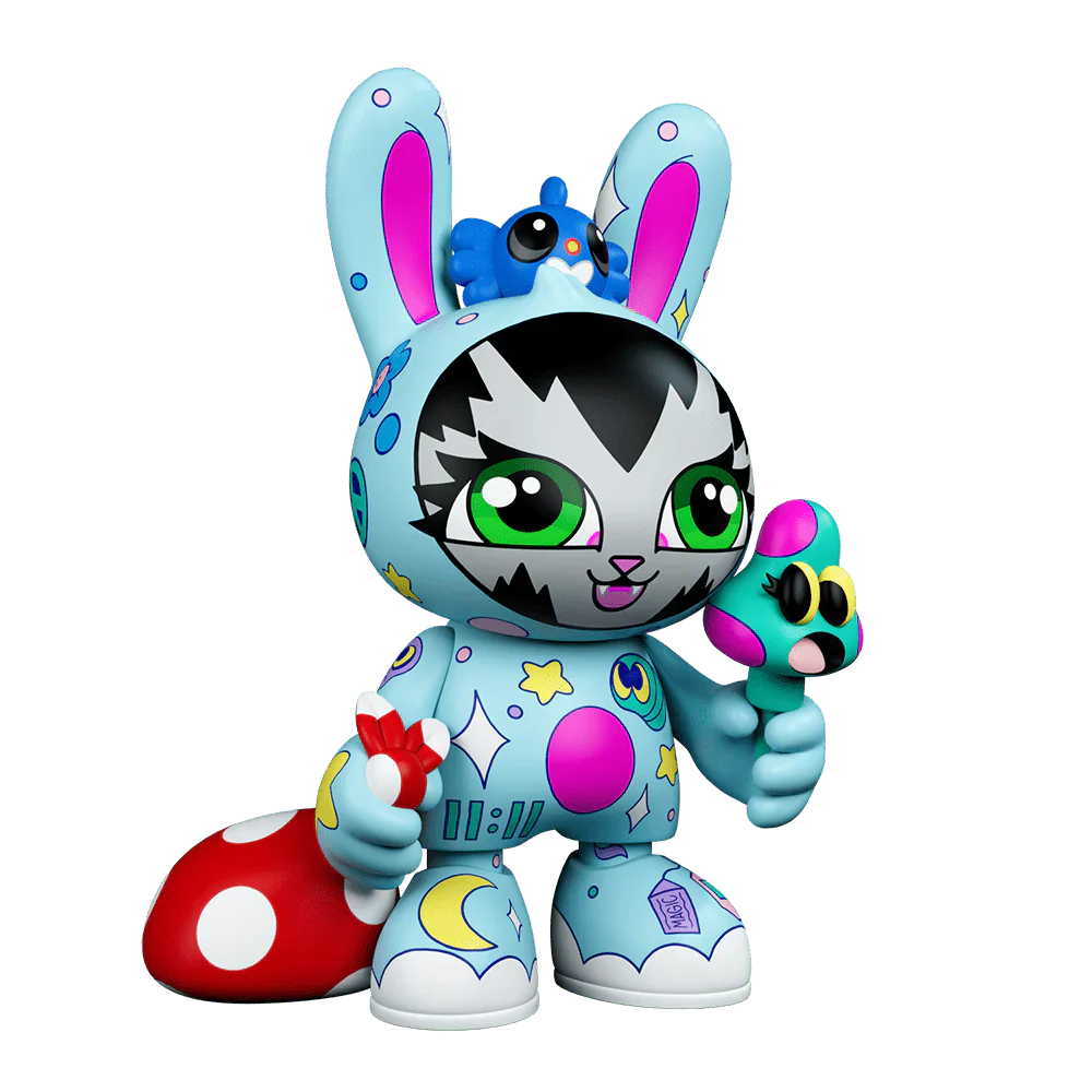 SuperPlastic: SuperGuggi (Persue), BunnyKitty (999 PCS)