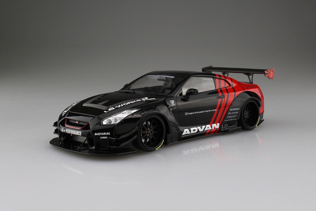 限定100台 LB-WORKS GT-R R35 type 2 ADVAN 1/24 LB WORKS R35 GT-R Type 2 Ver.2 Model Kit | Aoshima Nissan GTR