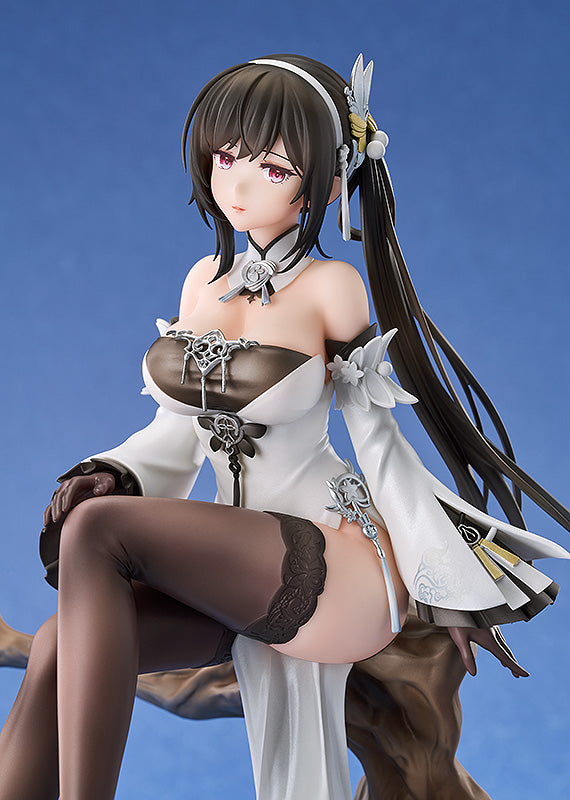 Azur Lane Chen Hai Statue