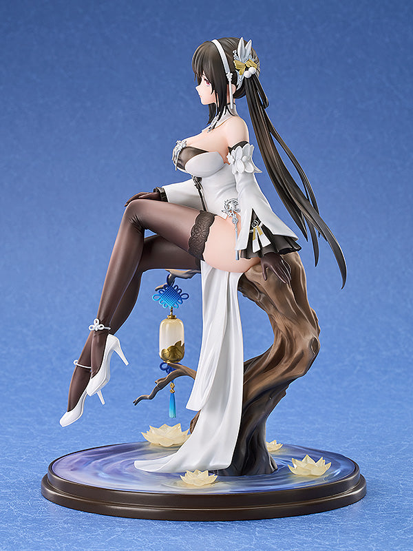 Azur Lane Chen Hai Statue