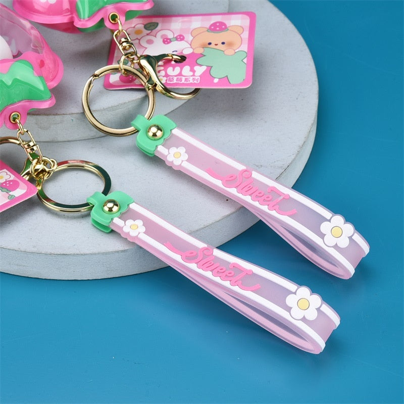 Erdbeerpuppe Schlüsselanhänger