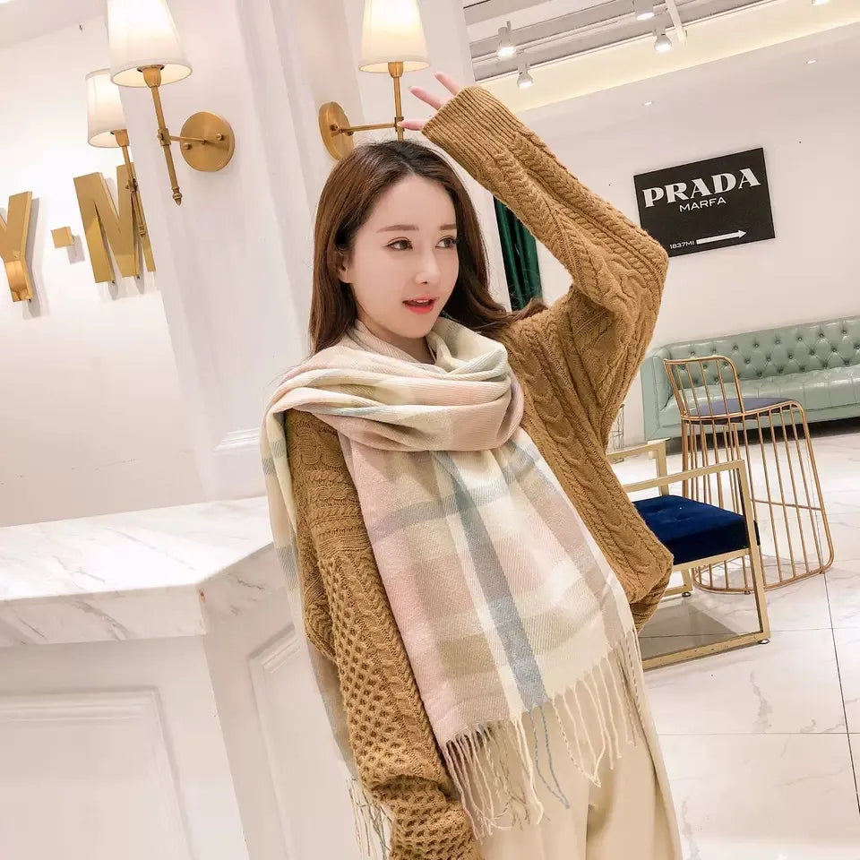 Rosa karierte Schals