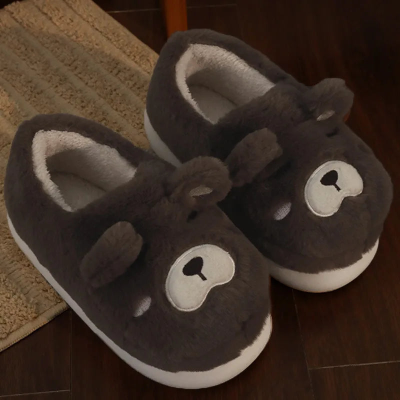 Flauschige Teddybär-Hausschuhe