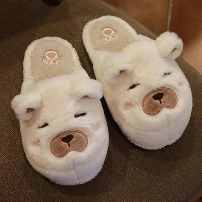 Flauschige Teddybär-Hausschuhe