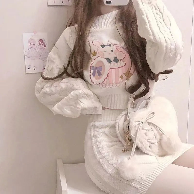 Besticktes Häschen-Strickpullover-Outfit