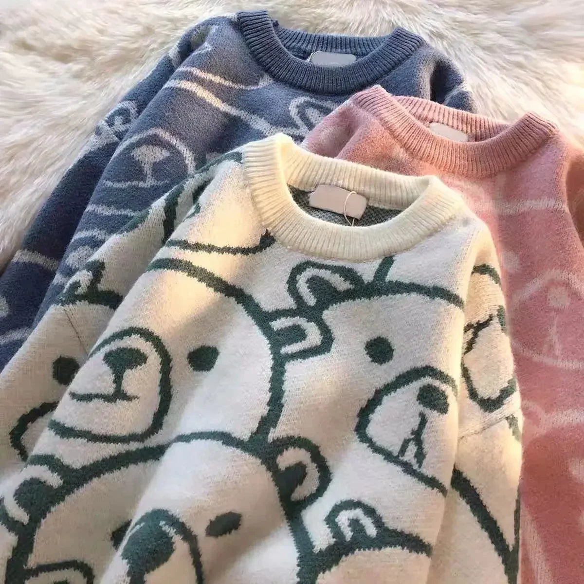 Pullover mit Bären-Kontur