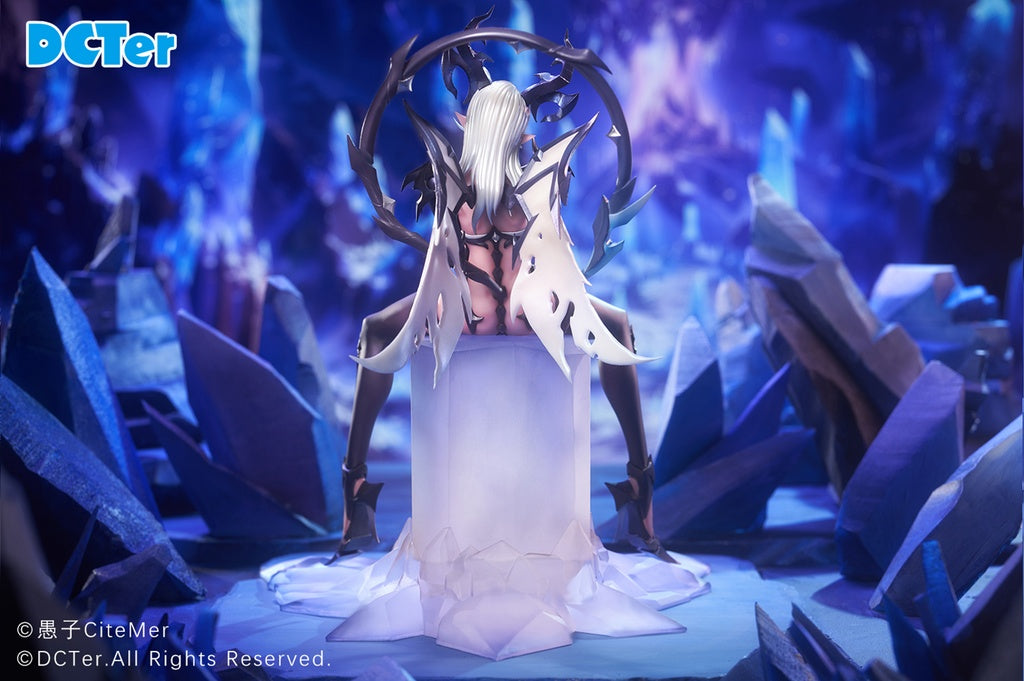 Timaeus draco bellatrix feminina Statue