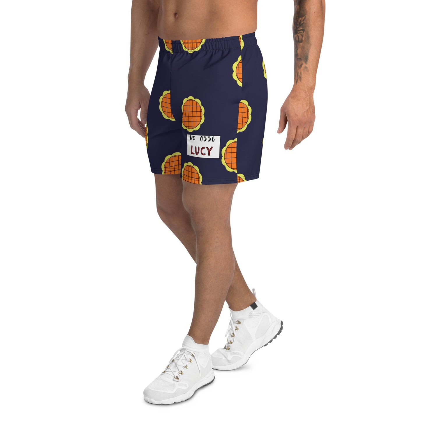 Lucy Ruffy recycelte Sportshorts