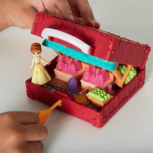 Disney Frozen 2 Small Doll and Friends Potion Shop Scene Set