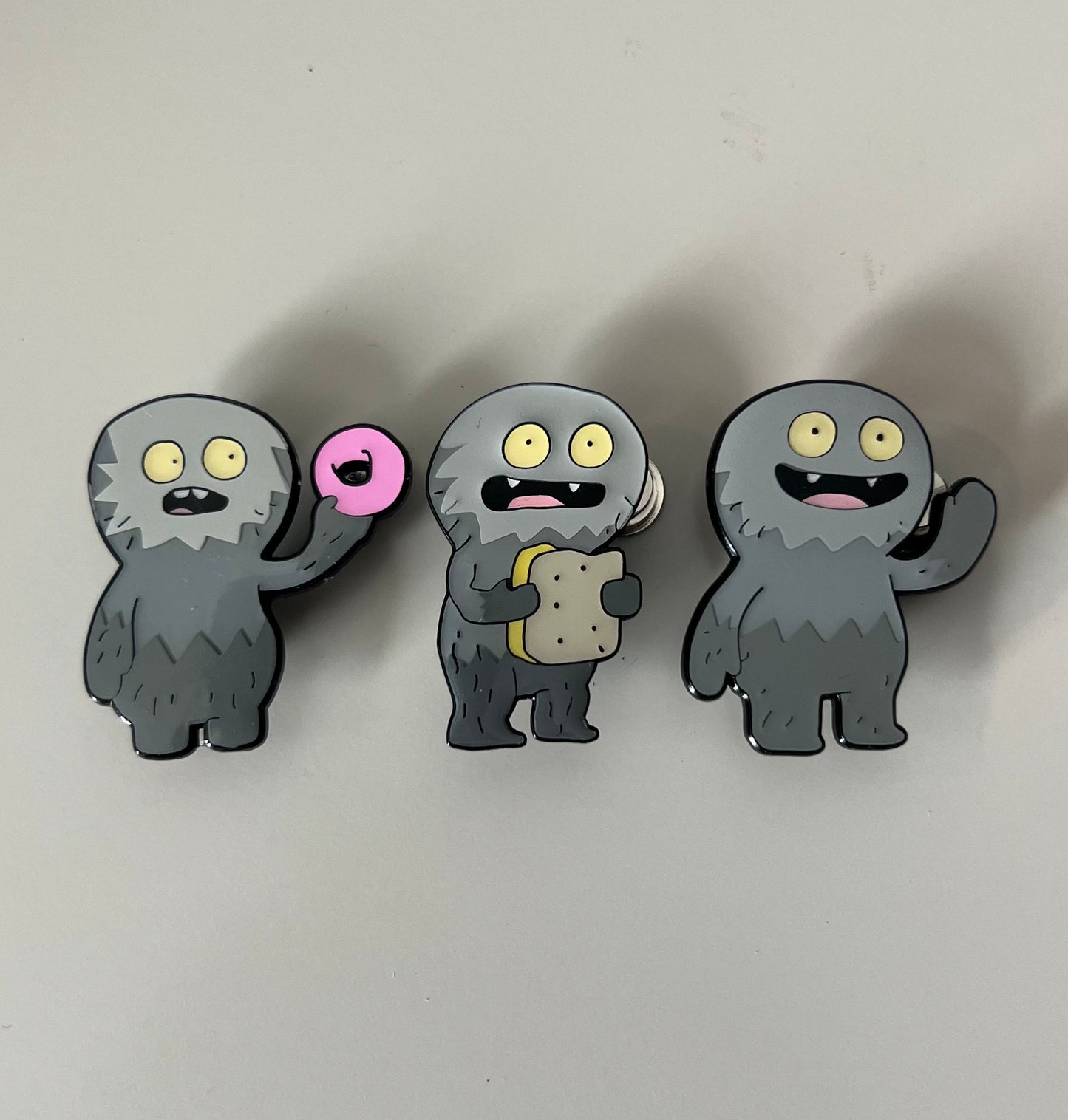 UMA Emaille-Pin-Set