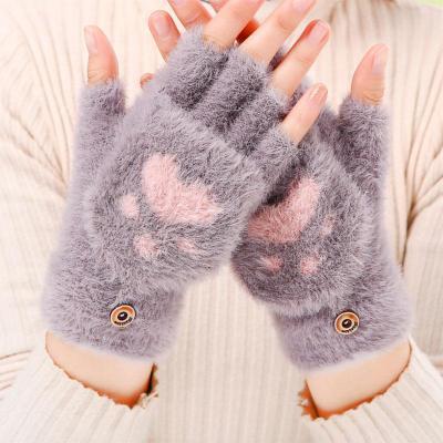 Handschuhe mit Tierpfoten