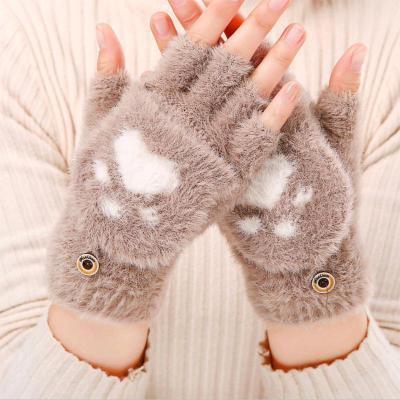 Handschuhe mit Tierpfoten