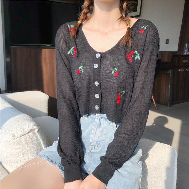 Gestrickter Crop-Cardigan mit Blumenmuster