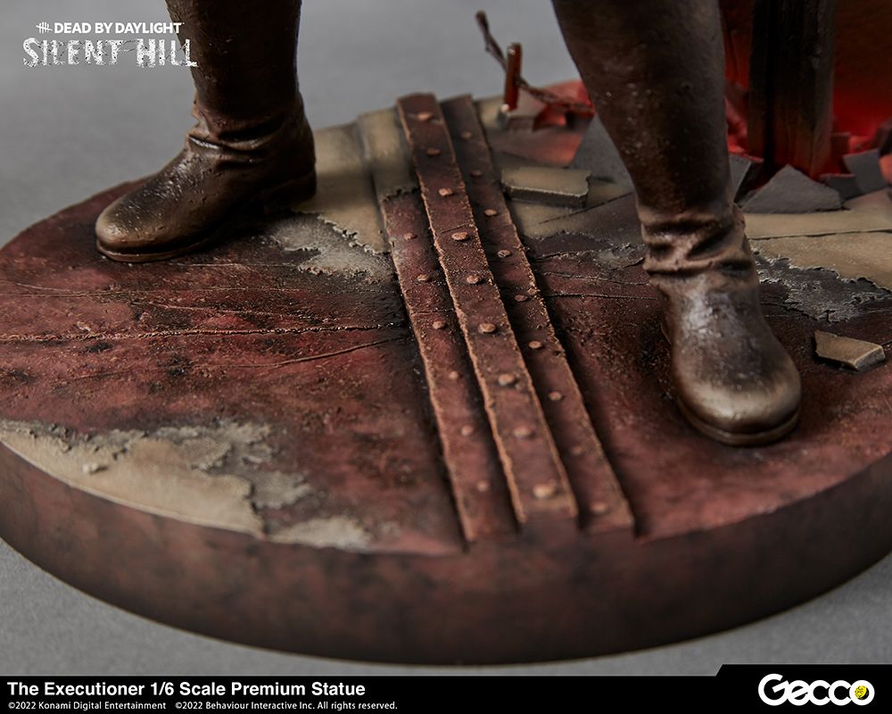 SILENT HILL x Dead by Daylight, The Executioner 1/6 Scale Premium Statue Figure