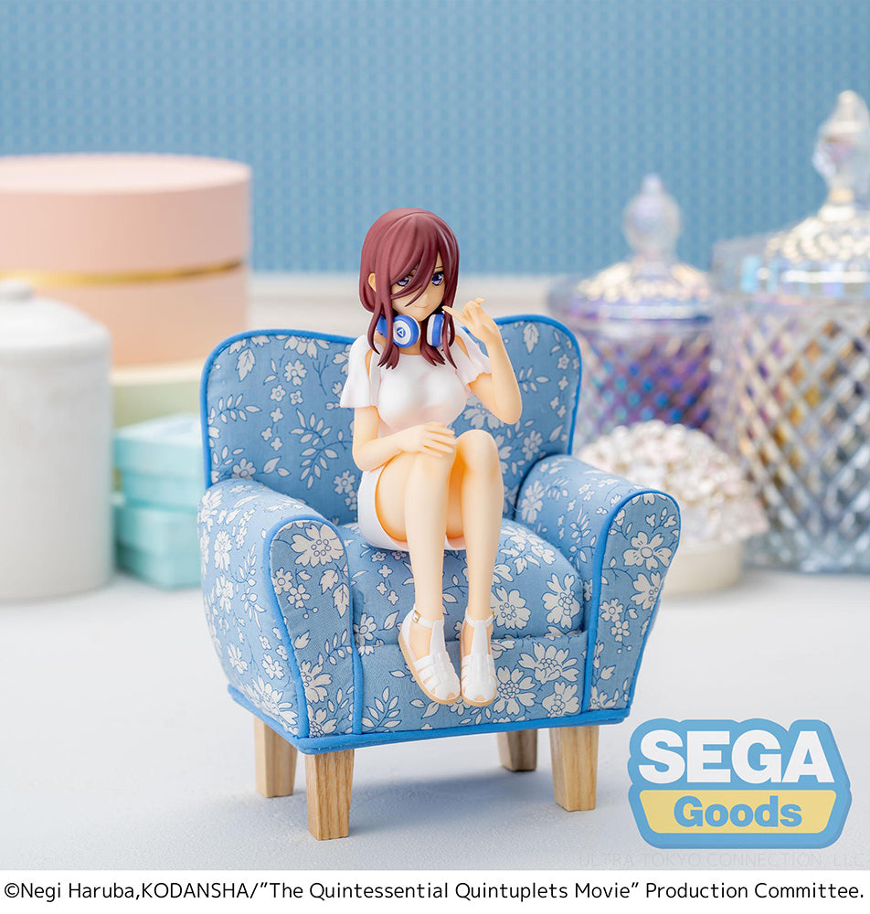 Die Quintessential Quintuplets Movie PM Sitzende Figur „Miku Nakano“ – BALD ERHÄLTLICH
