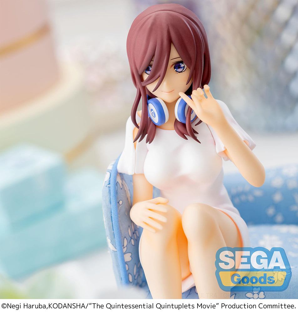 Die Quintessential Quintuplets Movie PM Sitzende Figur „Miku Nakano“ – BALD ERHÄLTLICH