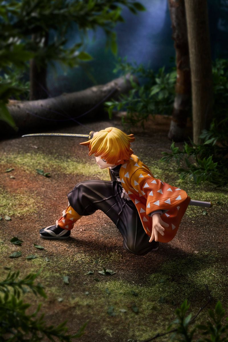 Demon Slayer Kimetsu no Yaiba: Zenitsu Agatsuma 1/8 Scale Figure by Aniplex Super Anime Store