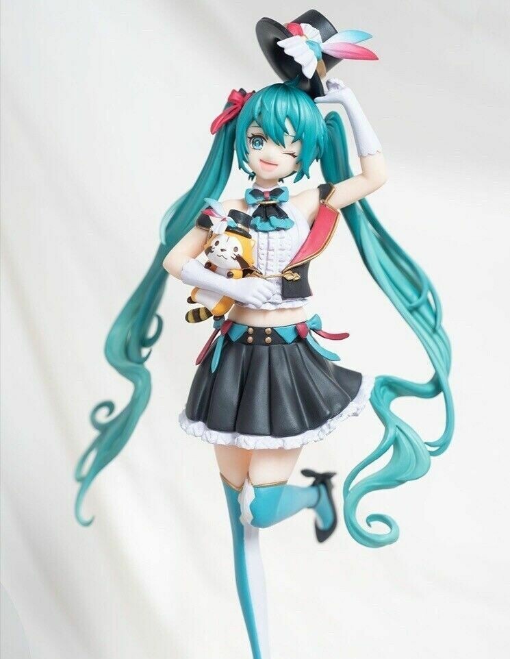 Furyu Hatsune Miku x Rascal Collaboration Special Figure, 6.7" Super Anime Store
