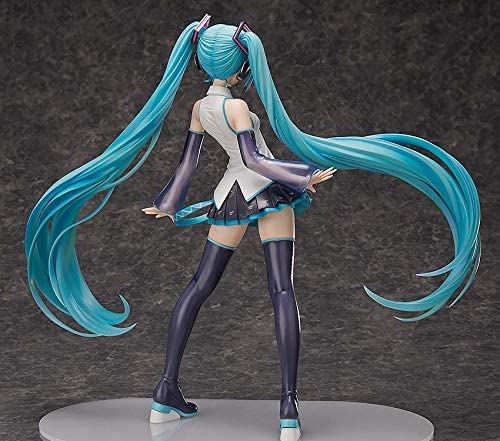FREEing Vocaloid 3: Hatsune Miku V3 1:4 Scale PVC Figure