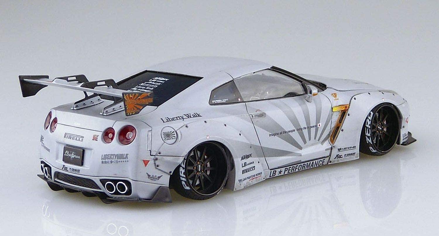 Aoshima LB Works R35 GT-R Ver.2 1/24 Scale kit - Plastic Model Building Kit Super Anime Store