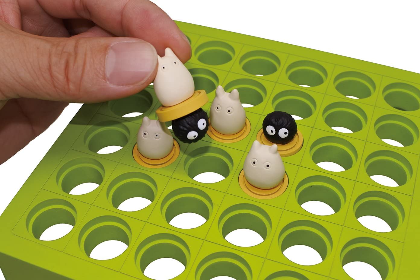 My Neighbor Totoro: Totoro and Kurosuke Reversi (Othello) Game "My Neighbor Totoro" Ensky Board Game Super Anime Store