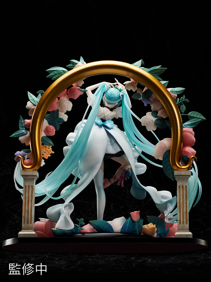 Hatsune Miku "MIKU WITH YOU 2019" Ver. Figure Super Anime Store