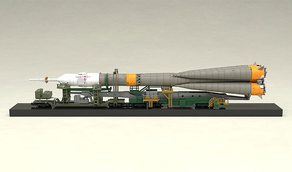 MODEROID 1/150 Modelo de plástico Soyuz Rocket & Kit de modelo de tren de transporte