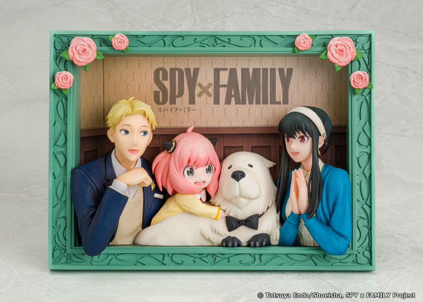 Spy × Family The Forgers Non-Articulated Figure