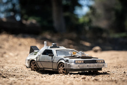 Back to the Future Part III (rail version) die-cast 1:24 scale "Hollywood Rides" light-up DeLorean Time Machine