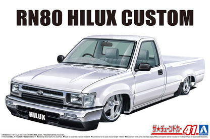 1/24 RN80 HILUX CUSTOM '85 (TOYOTA) Model Kit