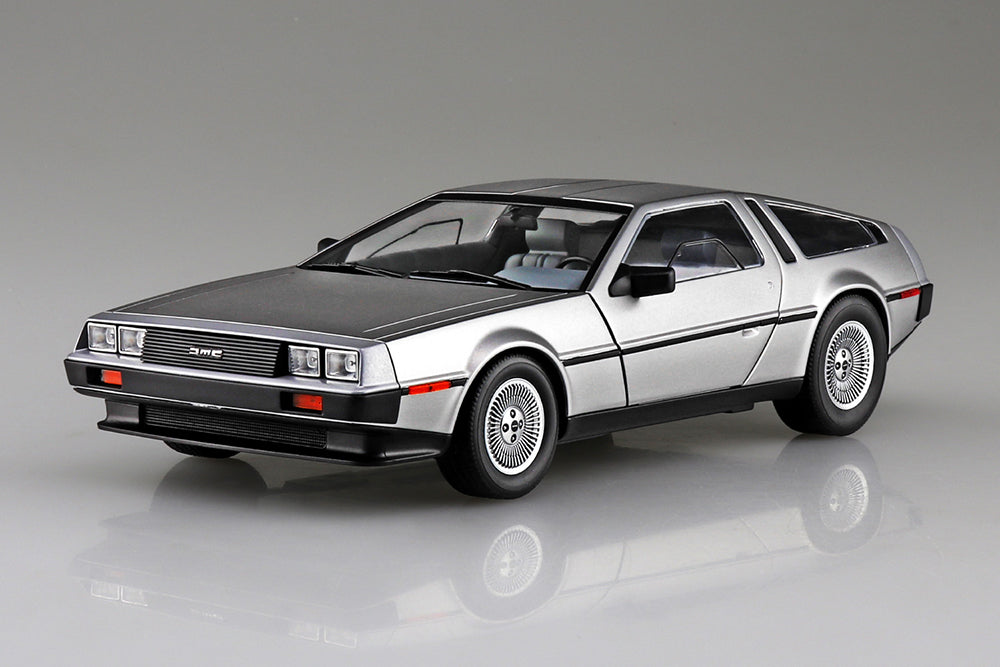 1/24 '82 DELOREAN DMC-12