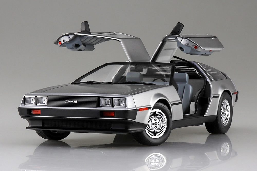 1/24 '82 DELOREAN DMC-12