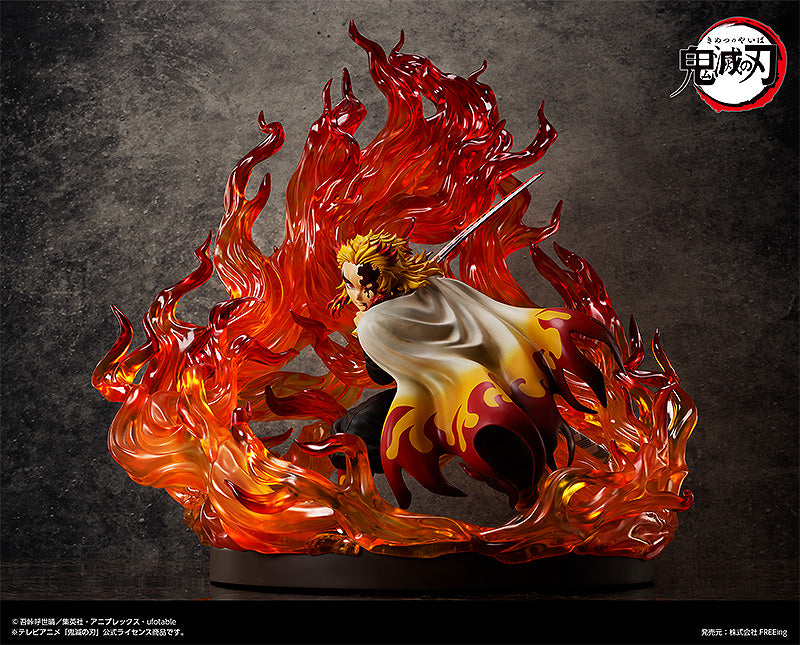 Demon Slayer: Kimetsu no Yaiba - Kyojuro Rengoku Big Scale 1/4 Scale Figure (Complete Edition)