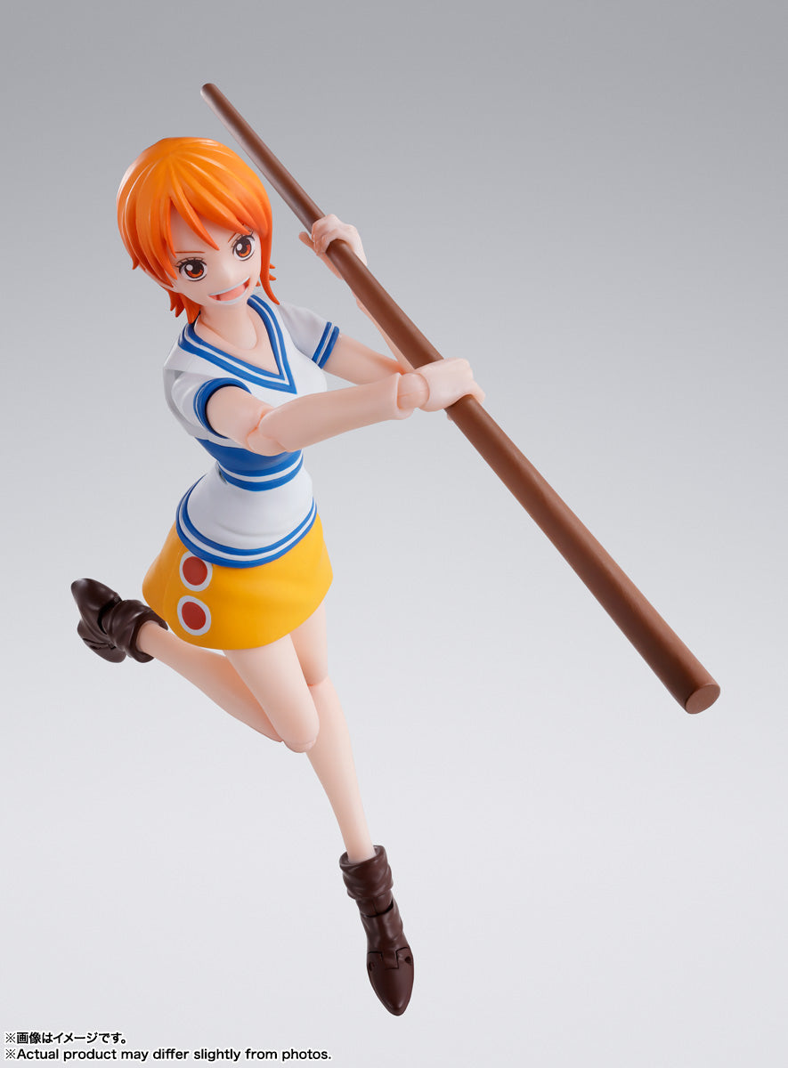 One Piece - Nami S.H Figuarts Action Figure (Romance Dawn Ver.)