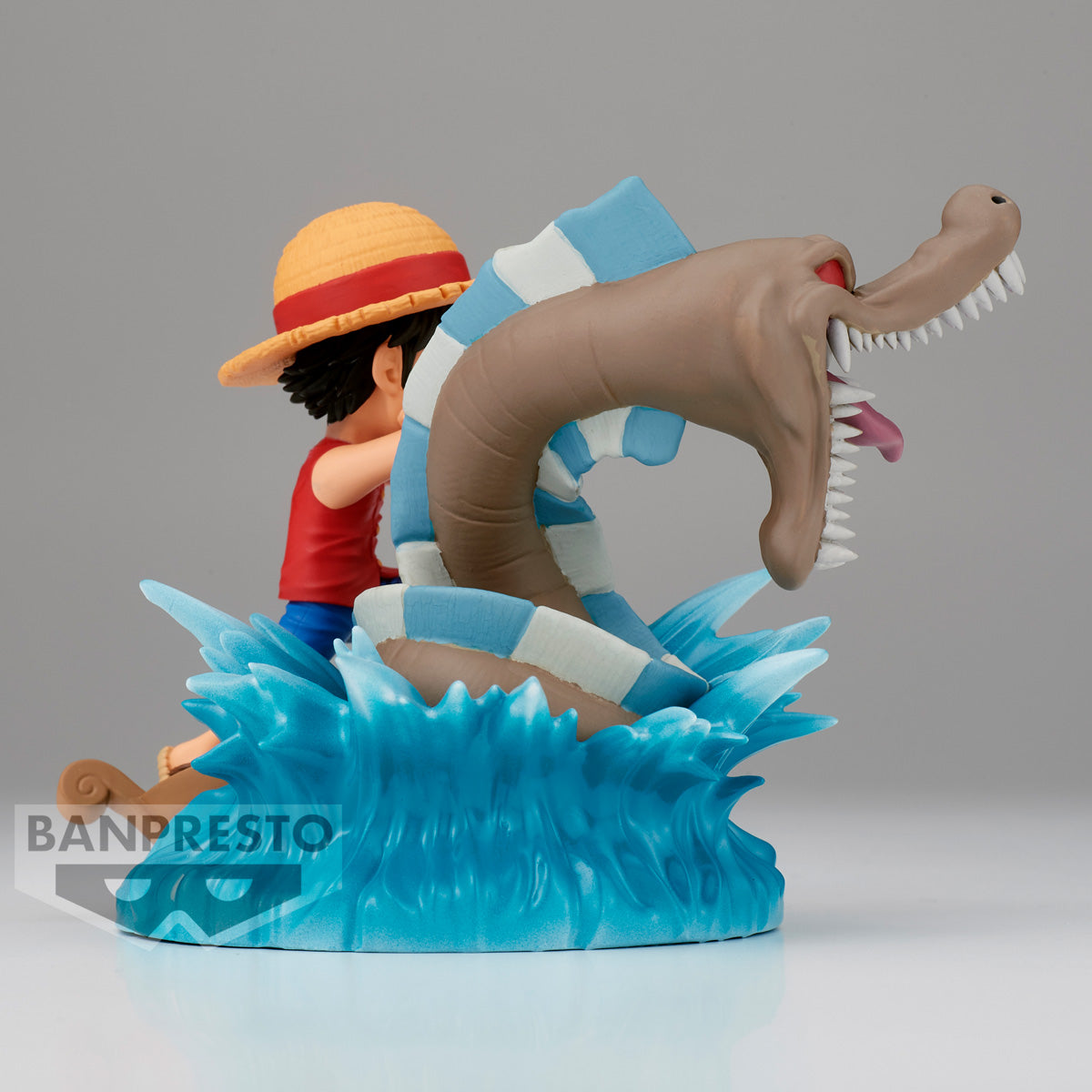 One Piece - Monkey D. Luffy vs. The Local Sea Monster World Collectable Figure