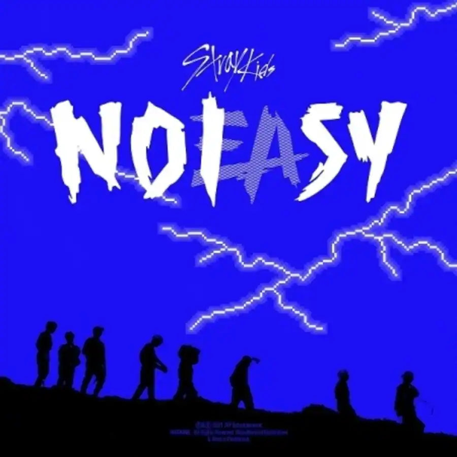 Stray Kids Noeasy (Standard Edition) (Random Cover) (incl. 84pg Photobook, 16pg Lyric Book, Sticker, Folded Poster, 2x Photocard + Double-Sided Photocard) [Import] CD