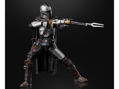 Star Wars: The Black Series - The Mandalorian (Beskar Armor) (The Mandalorian) 6-Inch Action Figure