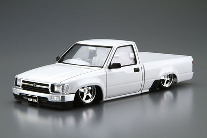 1/24 RN80 HILUX CUSTOM '85 (TOYOTA) Model Kit