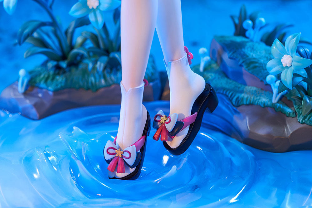 Genshin Impact - Kamisato Ayaka 1/7 Scale Figure (Flawless Radiance Ver.)