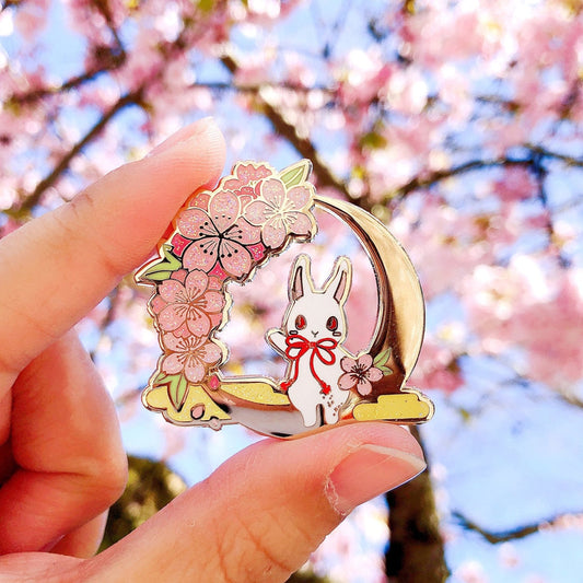 Sakura Hase Emaille Pin