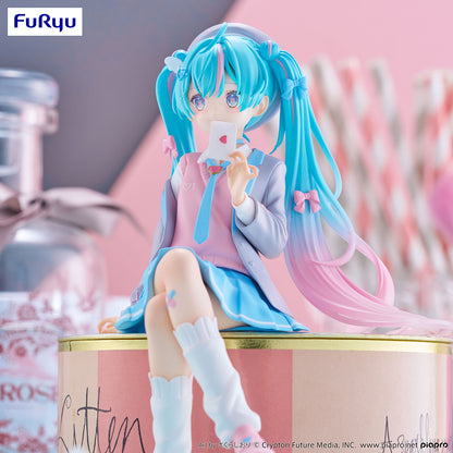 Hatsune Miku - Hatsune Miku Noodle Stopper Figure (Love Blazer Ver.)