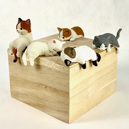 Resting Cats - Blind Box (1 Blind Box)