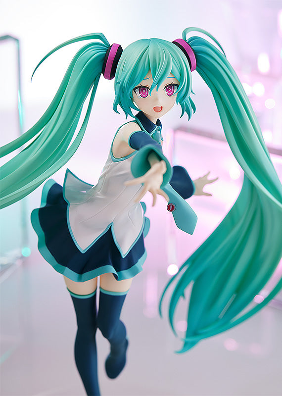 POP UP PARADE Hatsune Miku: Because You're Here Ver. L Figure