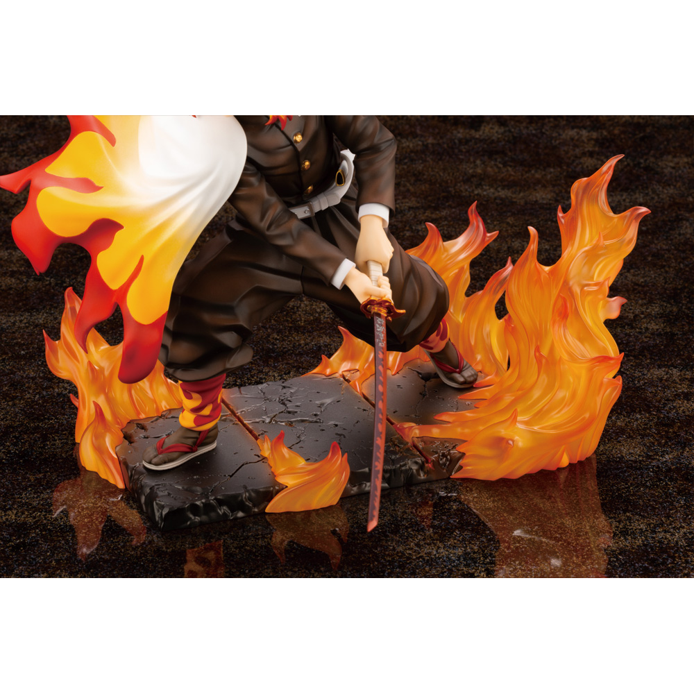 KOTOBUKIYA ARTFX J: Demon Slayer: Kimetsu no Yaiba - Kyojuro Rengoku