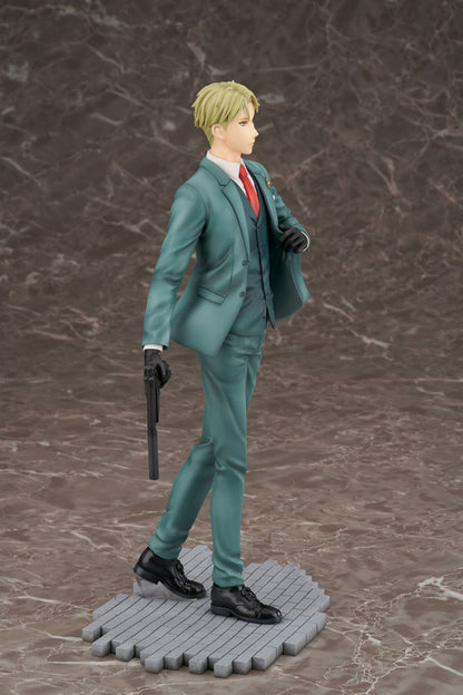 Spy x Family - Loid Forger 1/7 Scale Figure (The Forger Family Ver.)