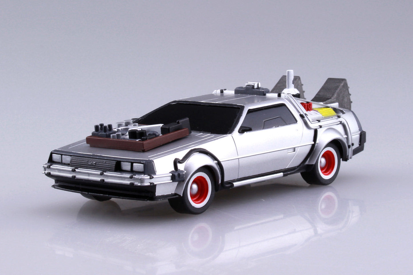 Back to the Future Part III pull-back DeLorean 1:43 scale plastic model kit