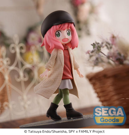 SPY x FAMILY Anya Forger Stylish Look Vol. 1.5 Luminasta Figure - SEGA