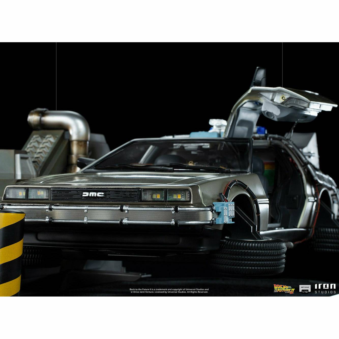 Iron Studios Zurück in die Zukunft Teil II DeLorean (reguläre Version) Statue im Maßstab 1:10 